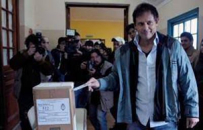 Eduardo Costa denunci� irregularidades en las elecciones y pidi� recontar los votos