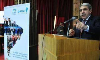 �La Unasur debe trabajar siempre con el respeto a la soberan�a y a la diversidad pol�tica�