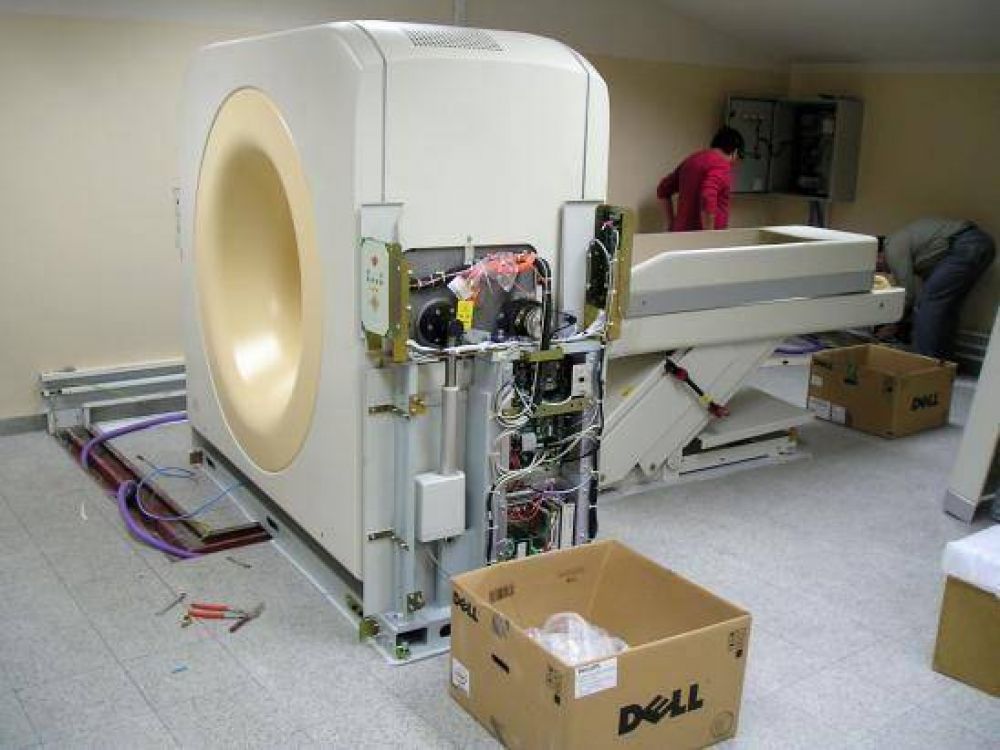 Instalan tom�grafo en el hospital y se inaugura el viernes con otras obras de ampliaci�n
