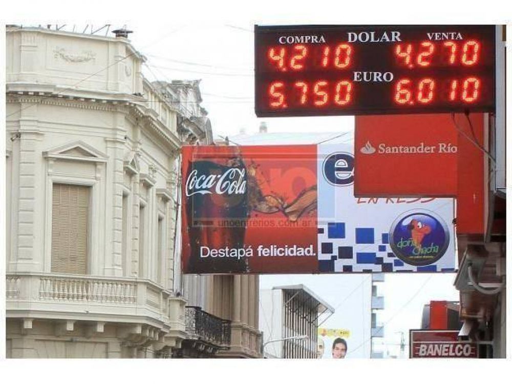Estatales entrerrianos, eximidos de controles para la compra de d�lares