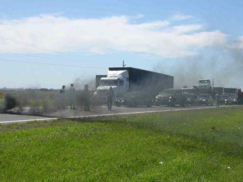 Trabajadores rurales reclamaron sobre la ruta