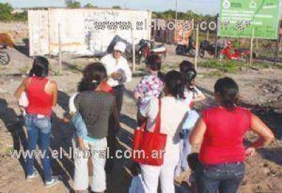 Vecinos de costanera Sur fueron a ver c�mo levantan sus viviendas