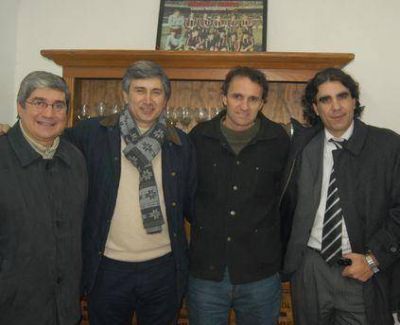 Fuerte se�al de Katopodis para que asuman los concejales electos