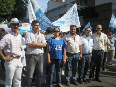 Gremios docentes se runir�n junto a legisladores para analizar el presupuesto para Educaci�n