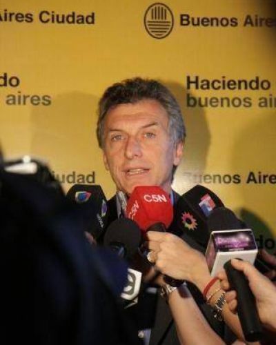 Macri advirti� que sin subsidios "el pasaje del subte costar�a $3,40"
