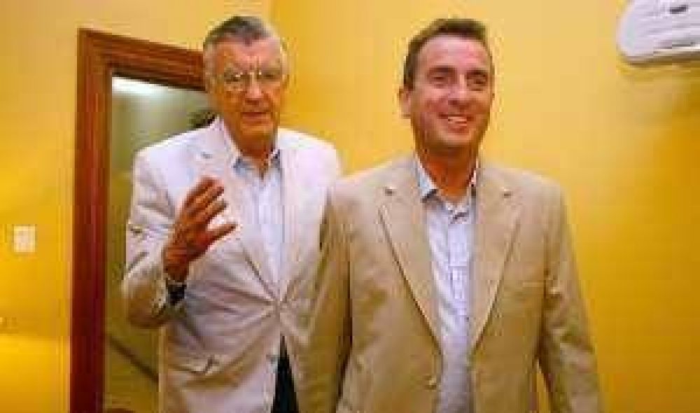 Gioja y P�rez, una reuni�n para recomponer relaciones