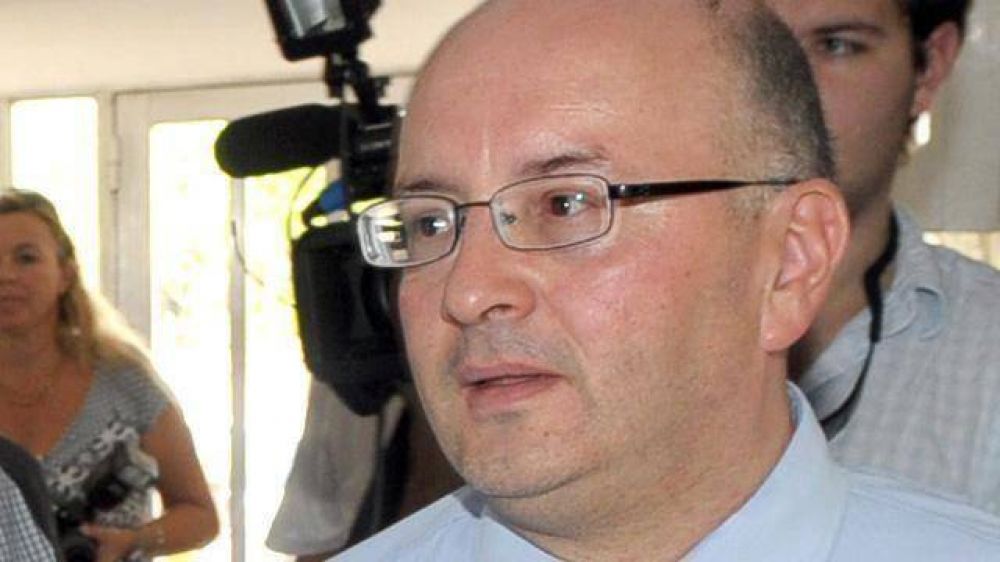 Intendente radical pide renovar las estructuras partidarias
