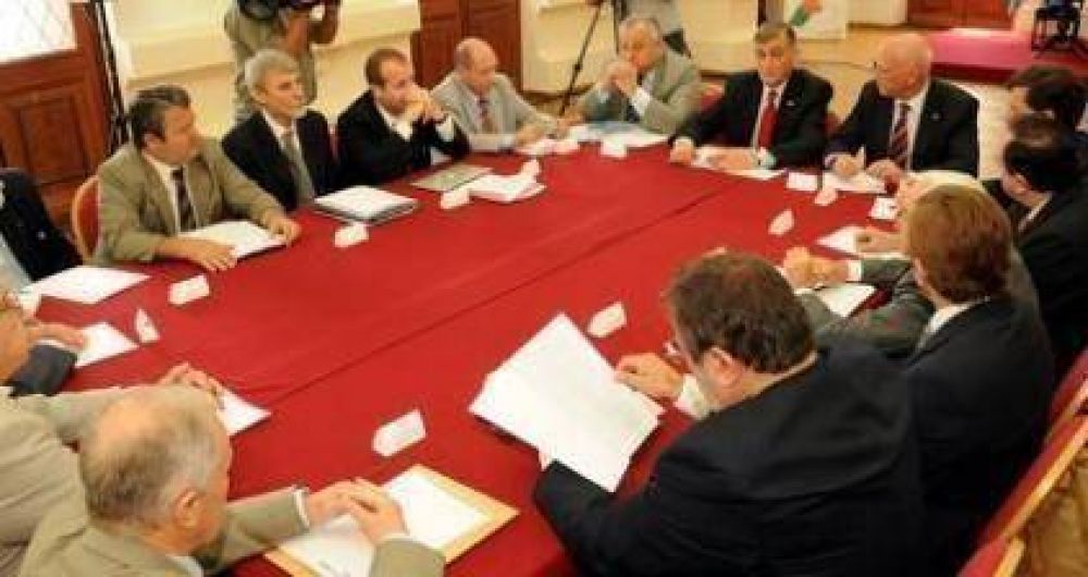 Debut� la mesa de di�logo de la reforma procesal penal