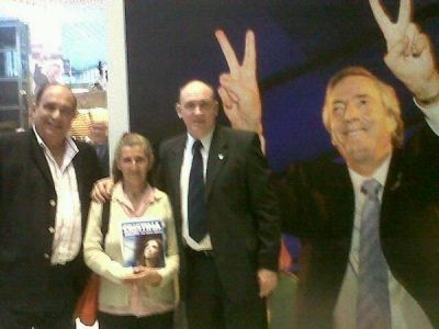 Carignani y D�az Bancalari en muestra fotogr�fica sobre Kirchner