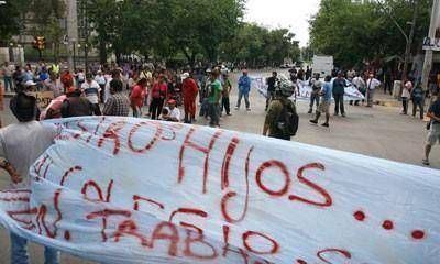 Pese al corte de calle, el Hospital Central funciona normalmente