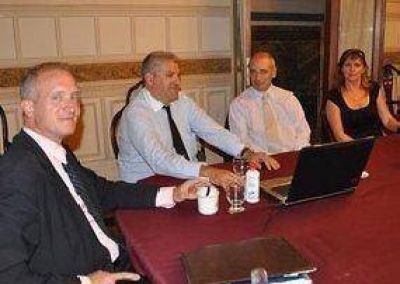 Nigeria y Paquist�n interesados en invertir en San Luis 