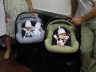 Fertilizaci�n asistida gratuita: Nacieron los primeros mellizos desde la sanci�n de la Ley