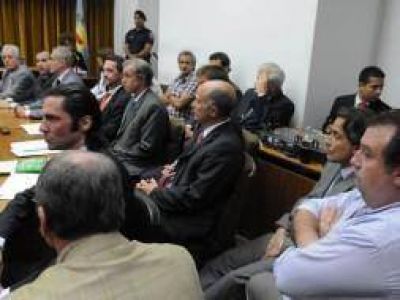 Garc�a Belsunce: Condenados comparten calabozo en San Isidro
