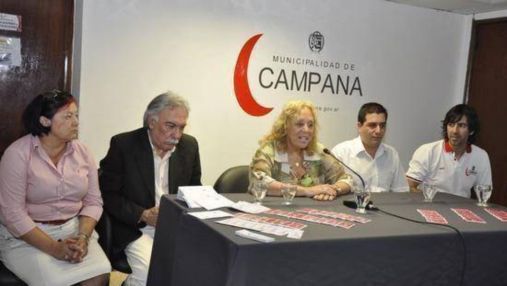 La Municipalidad junto a la empresa Chevallier entregaron las primeras becas para estudiantes universitarios