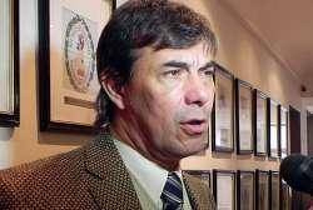 Vallejos: �El intendente de Colonia Elisa debe ser suspendido�		