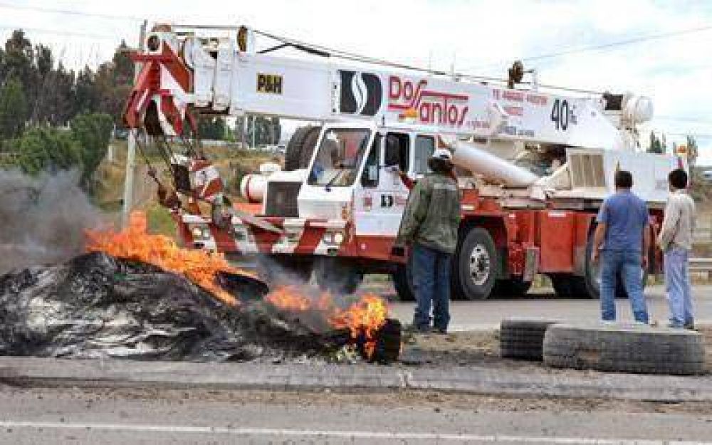 Transportistas: las negociaciones con YPF cerraron con un 15% de aumento