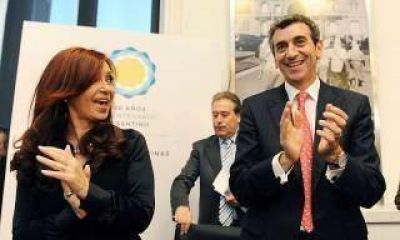 "He reafirmado que el modelo es el del crecimiento y el de la inclusi�n social", dijo Cristina