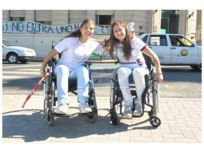 Comenzar�n a construir la rampa de acceso a la Escuela Normal de Paran�