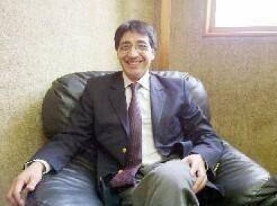 Intendente entreg� microcr�ditos
