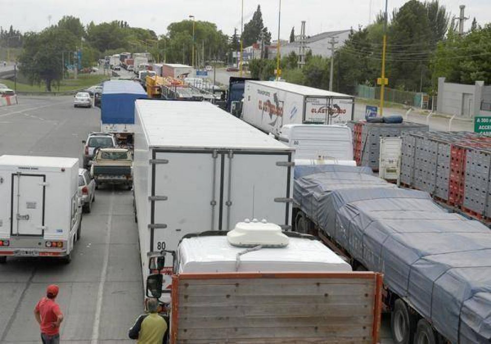 Los rurales profundizan los cortes de rutas y crece el malestar de valletanos