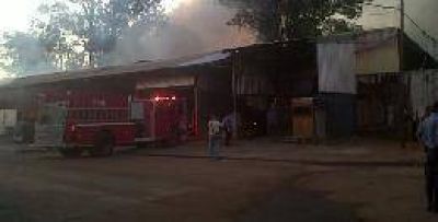 Nuevamente se incendi� el Mercado Central de Posadas