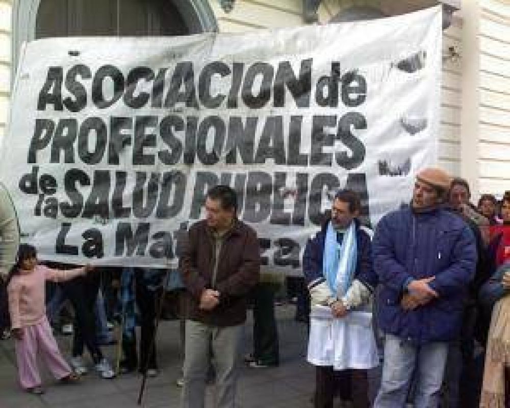 Denuncia ��xodo de Profesionales� de la Salud en La Matanza