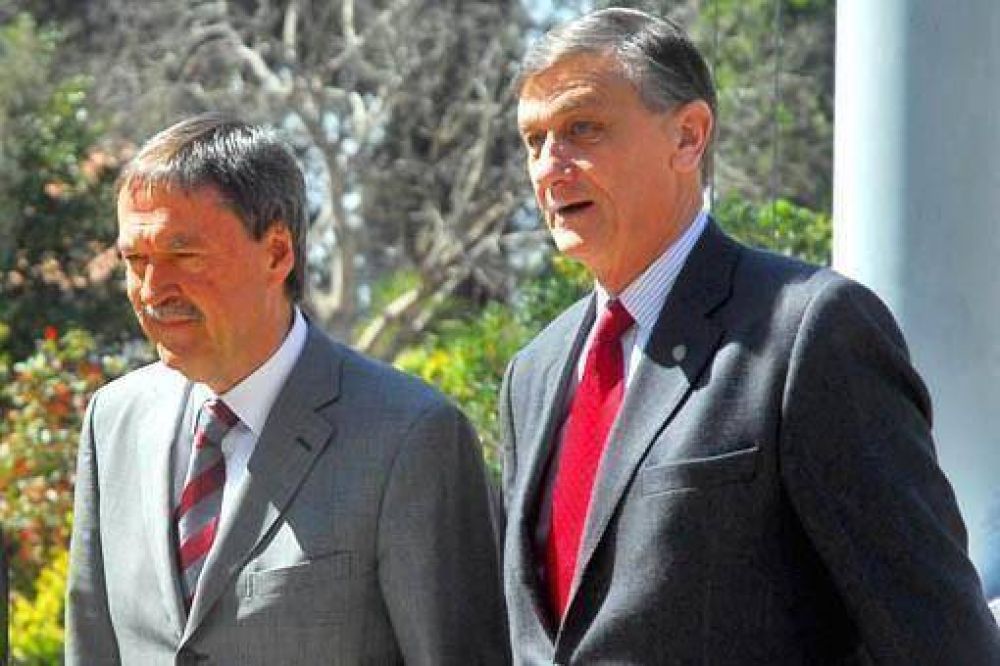 Schiaretti y Binner firman acuerdo por acueducto Paran�-C�rdoba