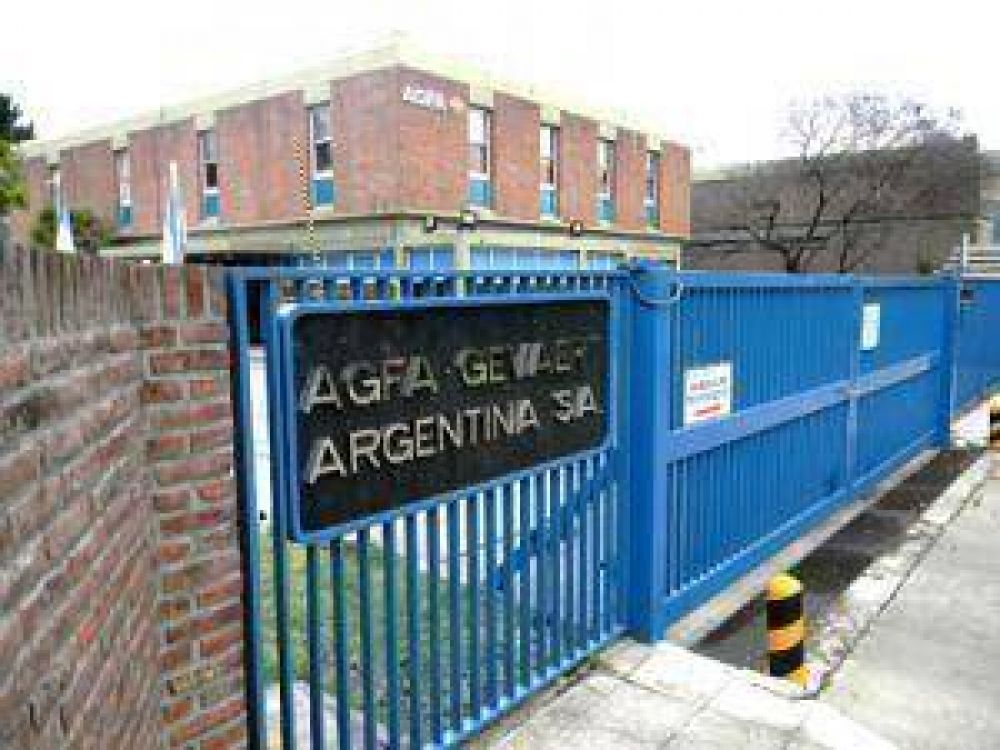 Trabajadores de AGFA libran batalla para frenar el cierre 