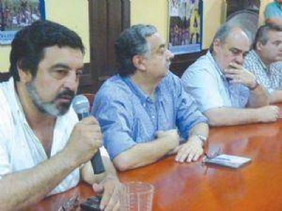 Colombi dividi� al PL entre los que tienen y no tienen votos