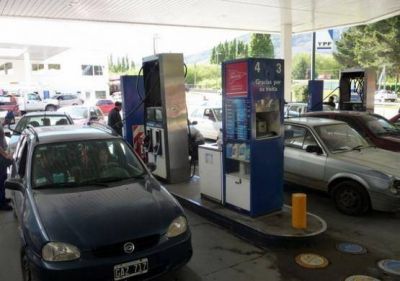 La YPF se queda sin combustible