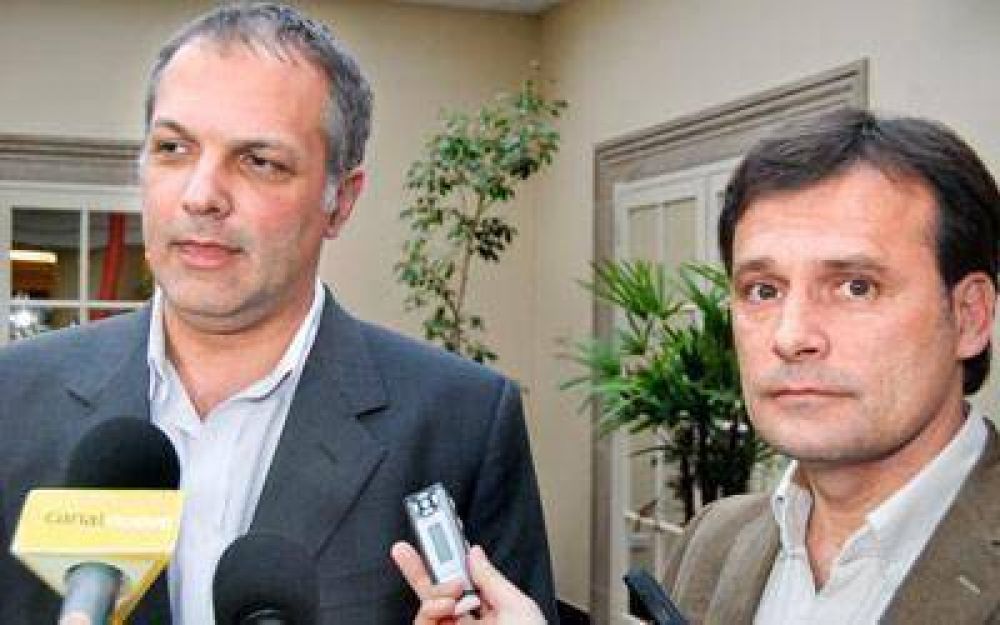 Buzzi confirm� que estar� con la Presidente el 10 de diciembre