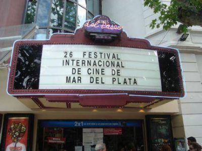 Afirman que m�s de 50 mil personas ya pasaron por el 26� Festival de Cine de Mar del Plata