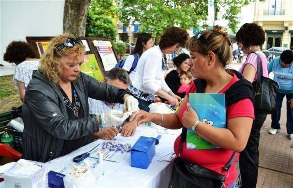 LUJ�N - EN EL MES DE LA DIABETES,  ADILU REALIZ� CONTROLES PREVENTIVOS DE LA ENFERMEDAD 