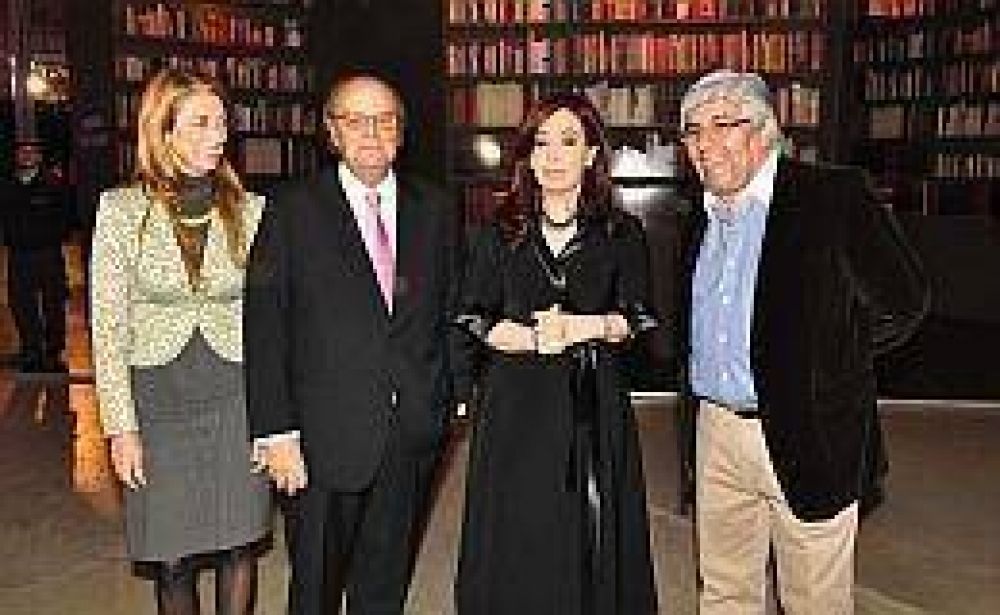 De Mendiguren neg� que quiera mediar entre Moyano y el Gobierno