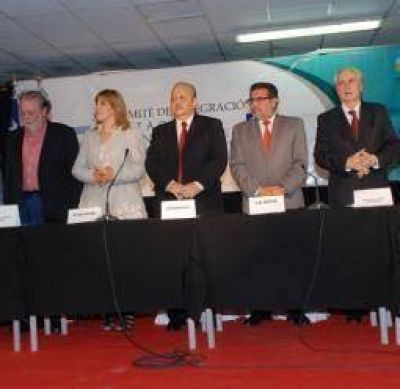 Estiman en 18 meses culminar el camino a Chile por Pircas Negras