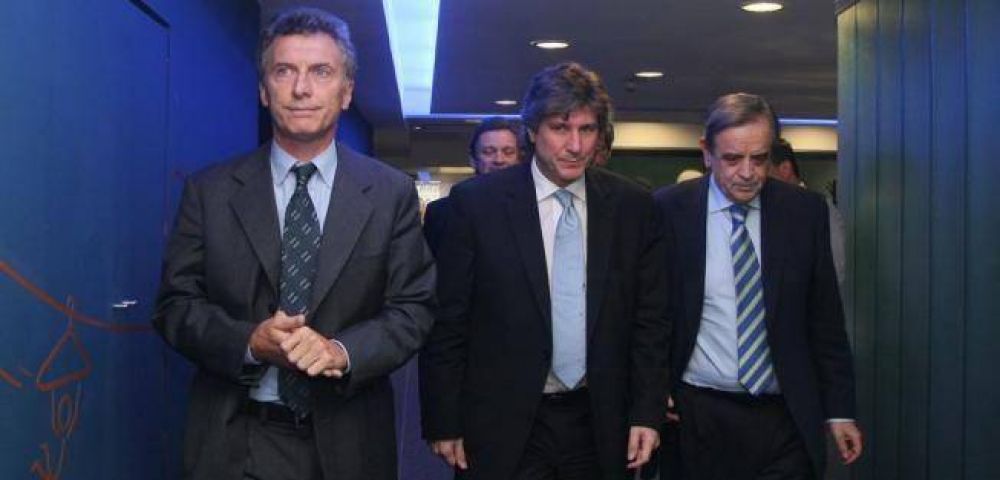 La interna del gabinete se mete en la relaci�n con Macri