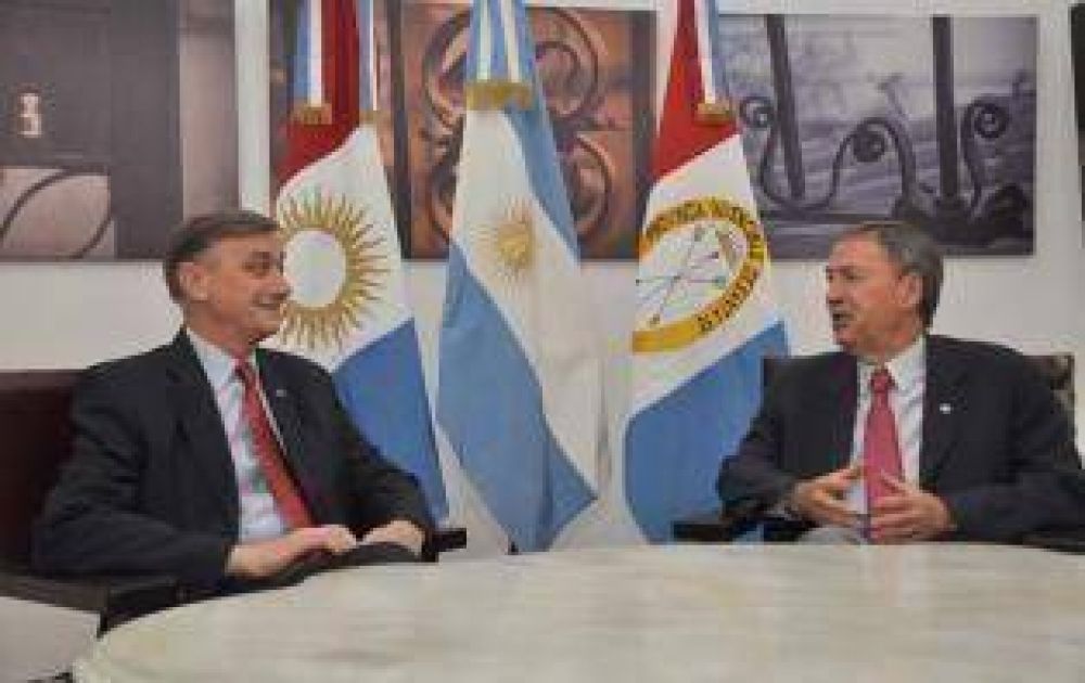 C�rdoba y Santa Fe buscar�n el financiamiento para el acueducto