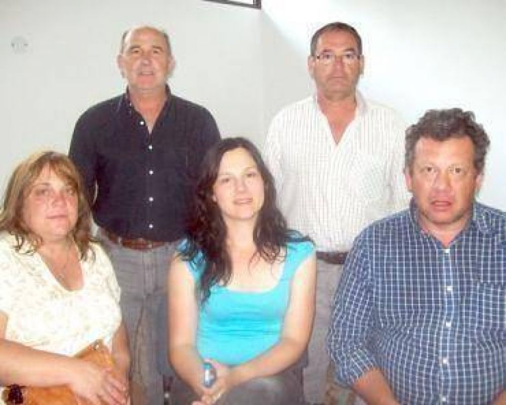 Trabajadores de UATRE protestan en la ruta 14