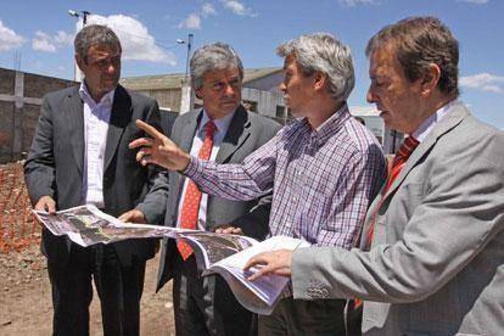 El presidente de Diputados de la Provincia recorri� el Camino de la Ribera