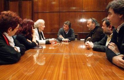 El intendente recibi� a Estela de Carlotto