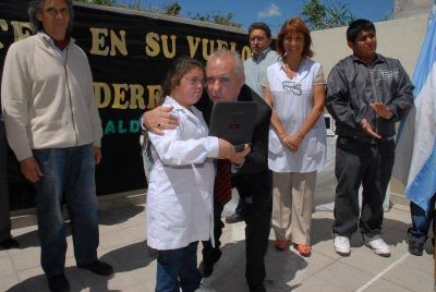 PTE. PER�N - Nueva entrega de netbooks