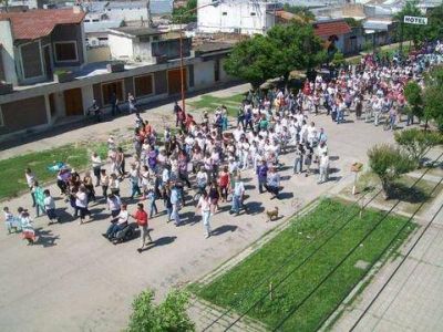 Un abrazo Simb�lico al Hospital y un pedido desesperado al gobernador Binner