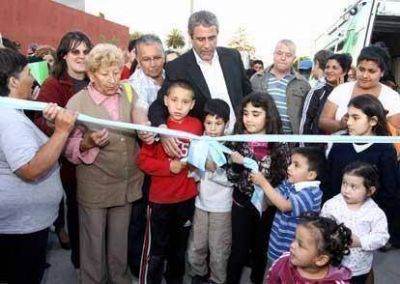 Inauguraron la pavimentaci�n de las calles Magdalena y Lucena 