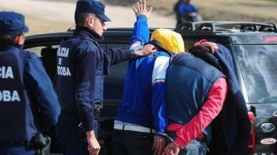 Una polic�a denuncia detenciones ilegales