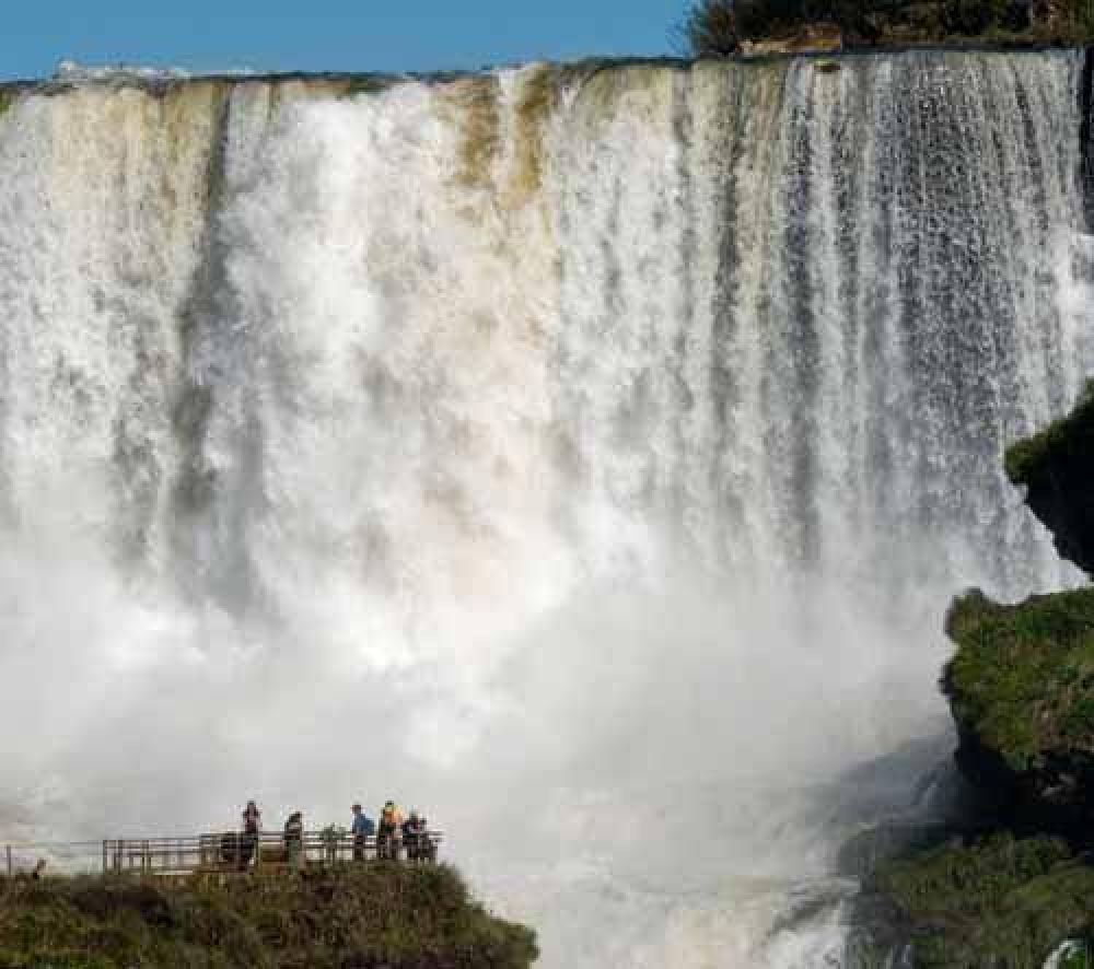 Cataratas del Iguaz� fue elegida como una de las nuevas siete maravillas naturales del mundo
