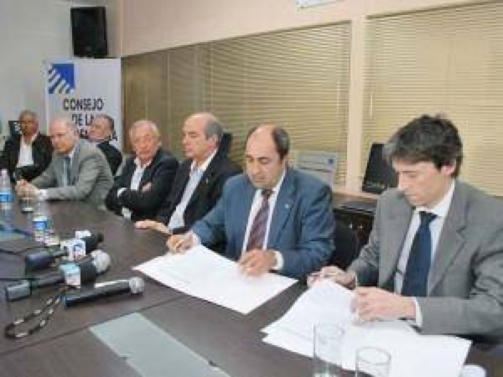 Consejo de la Microempresa: firmaron convenio que favorece a las Pymes