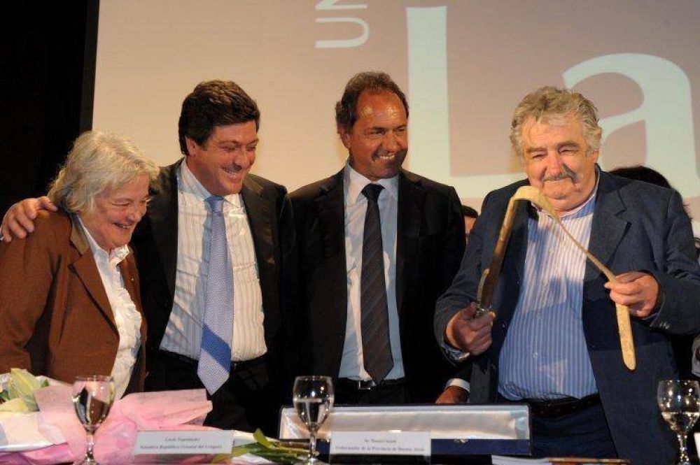Scioli destac� el compromiso integrador del presidente uruguayo Jos� Mujica 