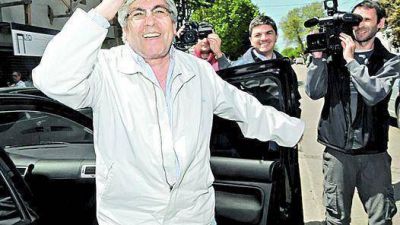 Moyano 2.0 Apuesta a mejorar la imagen frente a la clase media