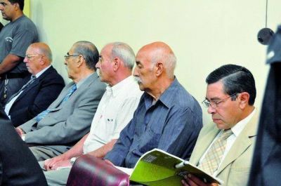 Los represores podr�n hoy contestar a sus acusadores