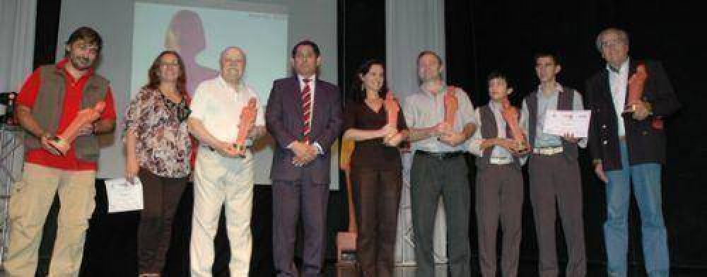 Entregaron los premios Arand� 2010 -2011
